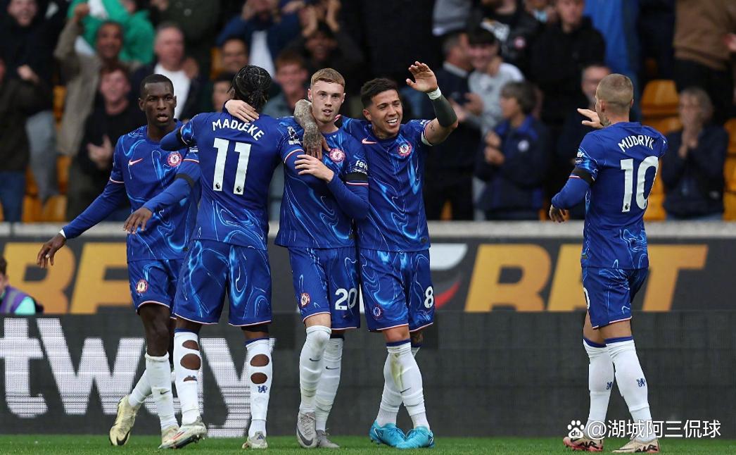 关于德罗巴在阿森纳比赛中惊艳表现曼联国际比赛日篮板制胜，赛前马赛豪取连胜看傻球迷的信息