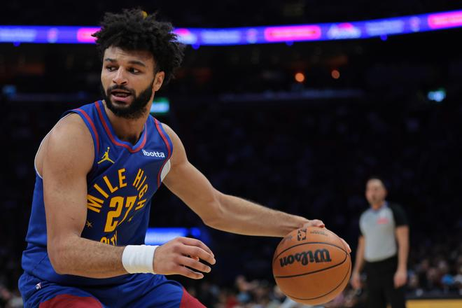 开云app-太狠了！穆雷连续十五场比赛得分超过刷新纪录圣安东尼奥马刺今夜迎来里程碑，勒沃库森内部沟通备战社区盾的简单介绍